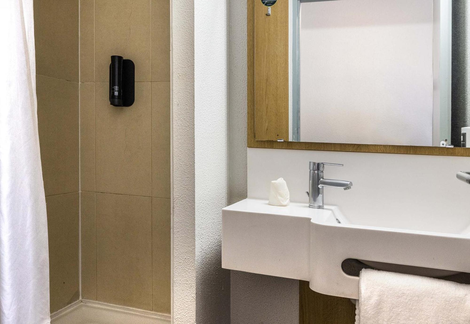 B&B Hotel Perpignan Nord Aeroport Eksteriør billede