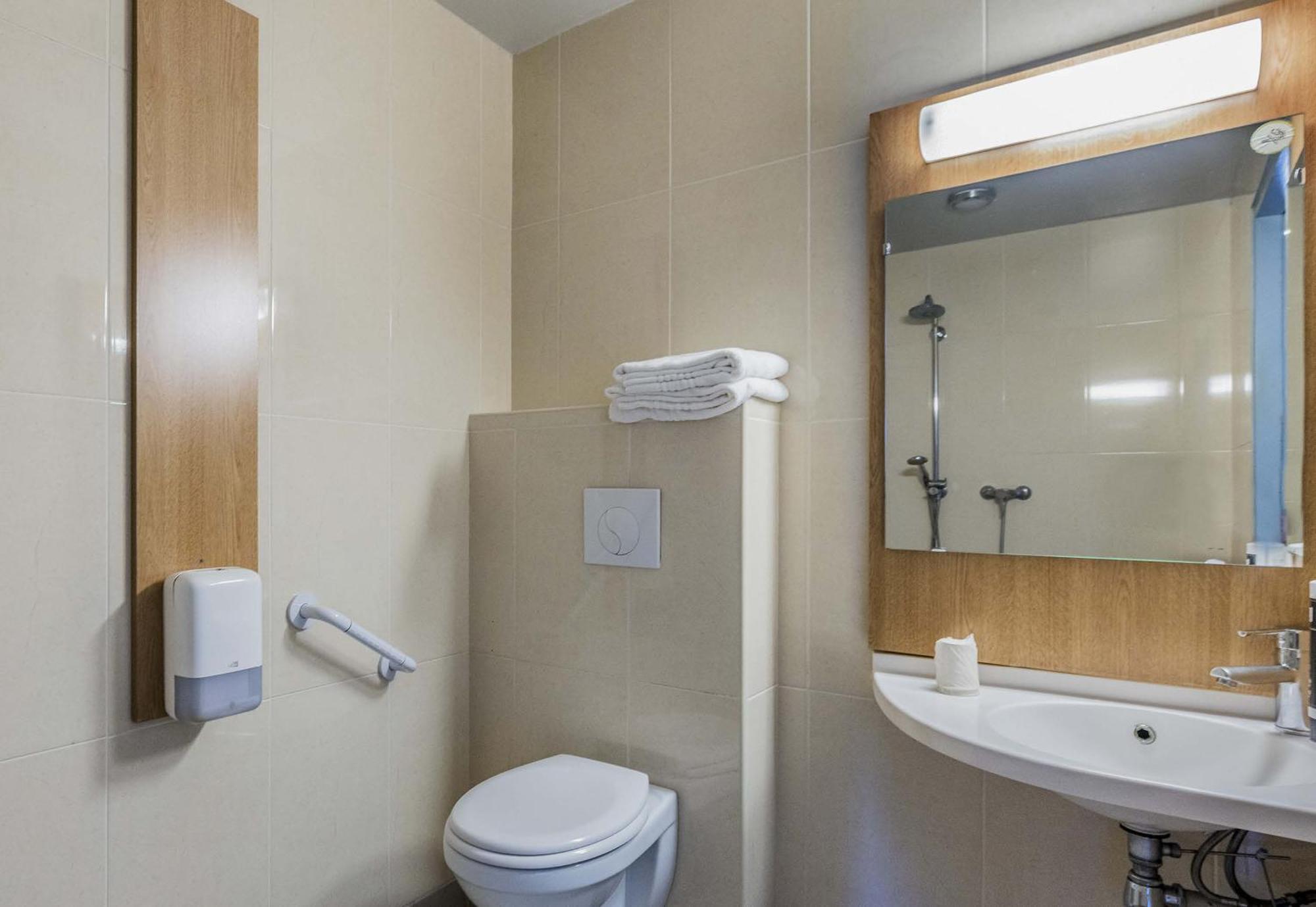 B&B Hotel Perpignan Nord Aeroport Eksteriør billede